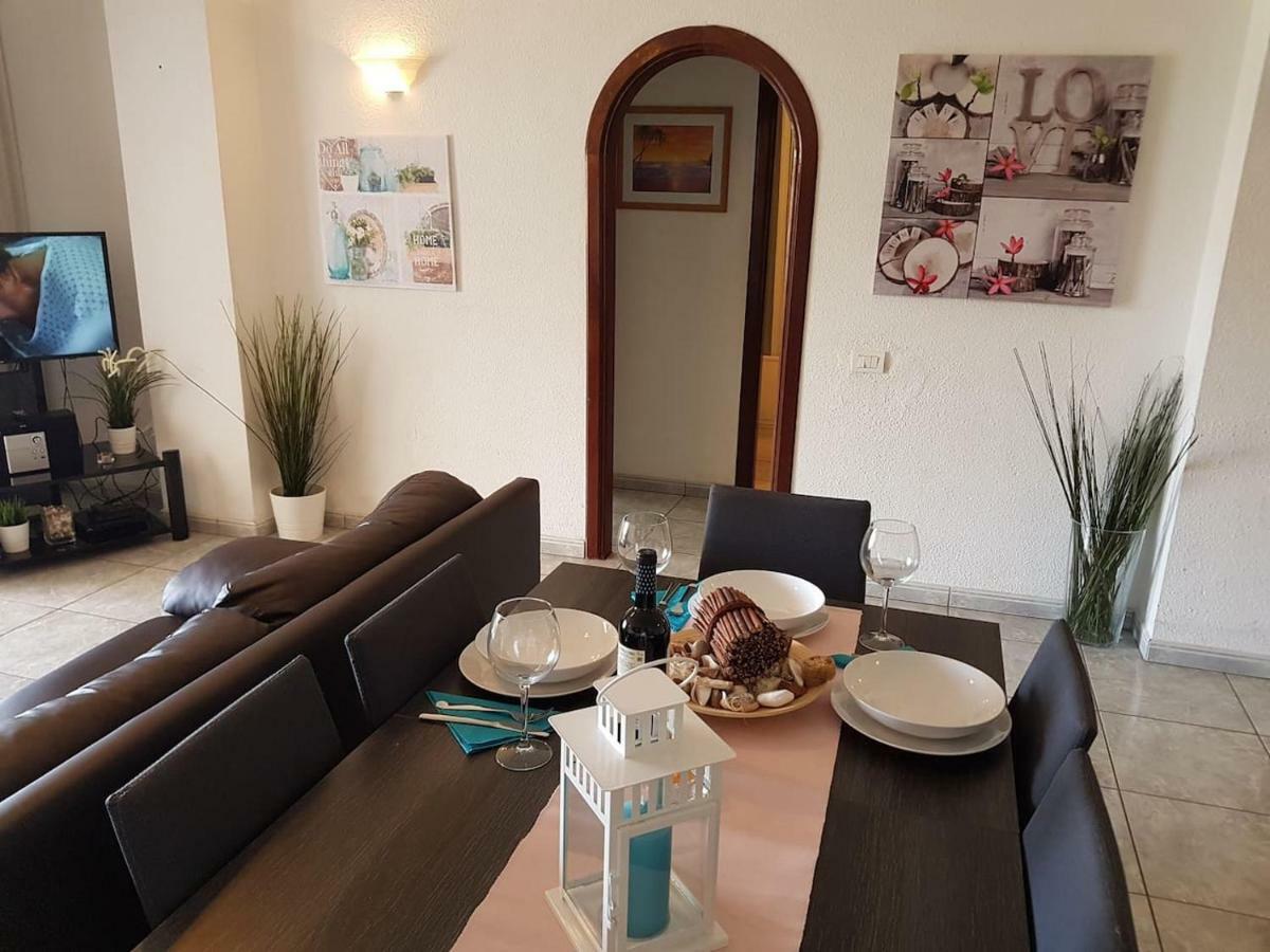 Ferienwohnung San Marino With Heated Pool, Only 450 Meters To The Beach, Wifi Arona  Exterior foto